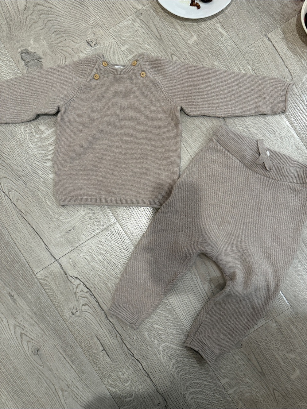 H&M Baby Neutral Taupe Baby Knit Sweater & Pants Set
